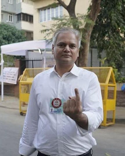 Makarand Narwekar 3 makarand narwekar