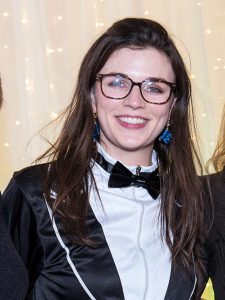 aisling bea 1774915623