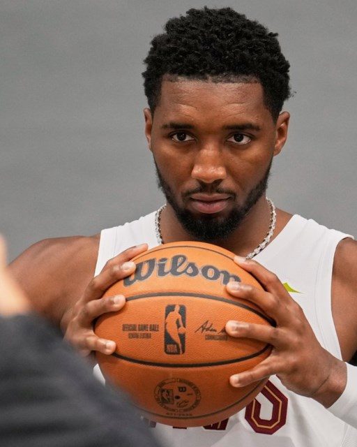 Donovan Mitchell 6 donovan mitchell 1774659996