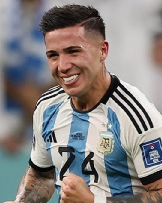 Enzo Fernández 5 enzo fernandez 1775282840