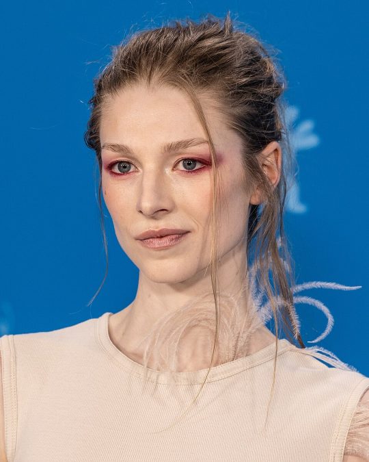 hunter schafer 1776056823