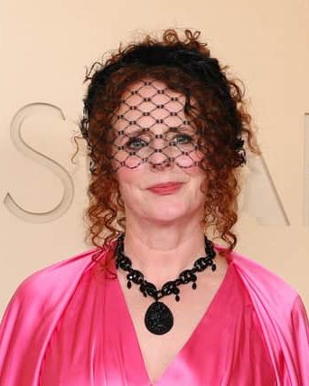 jessie buckley 1775045270