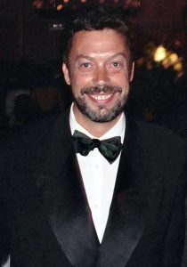 tim curry 1776575211