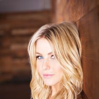 julianne hough 1778148408