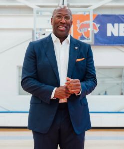 mike brown basketball coach born 1970 1777943218