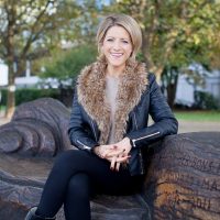 jacqui oatley 1781989624