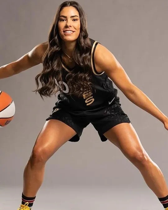 kelsey plum 1781154424