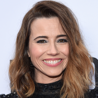 linda cardellini 1782472023