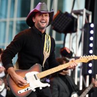 tim mcgraw 1780812402