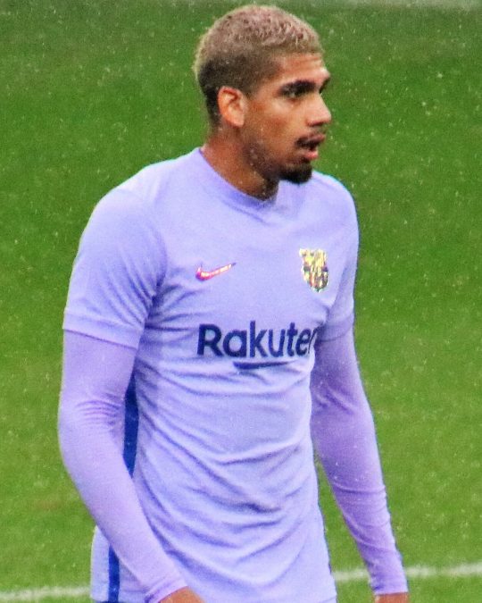ronald araujo 1786140406