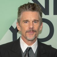 ethan hawke 1789570055
