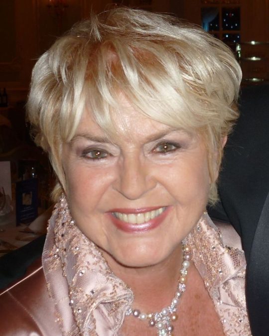 Gloria Hunniford 13 gloria hunniford 1788240476