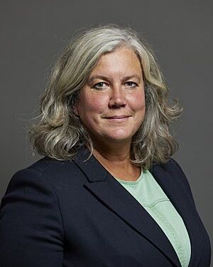 Heidi Alexander 18 heidi alexander 1789685258