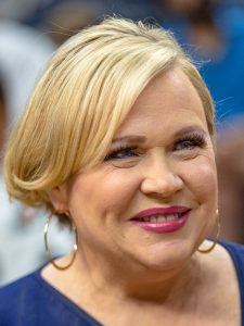 holly rowe 1789501678