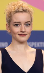 julia garner 1789433288