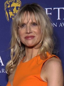 lucy punch 1788240803