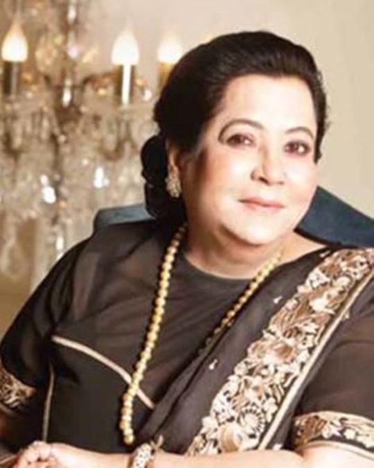 shobha kapoor 1788240864
