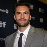 tom bateman 1790160485
