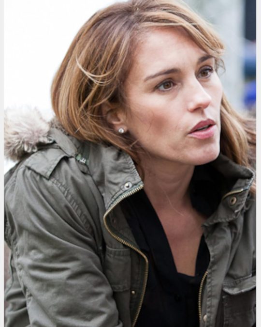 Amy Jo Johnson 8 amy jo johnson 1792576115