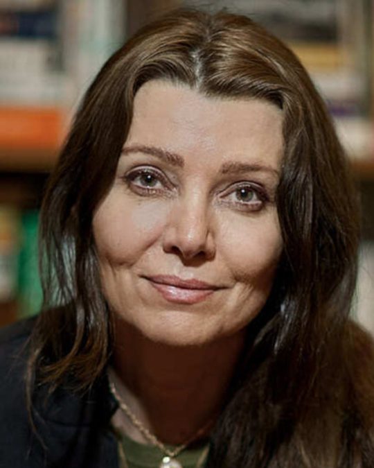 elif shafak 1792324101