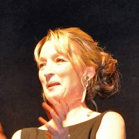 lesley manville 1791064099