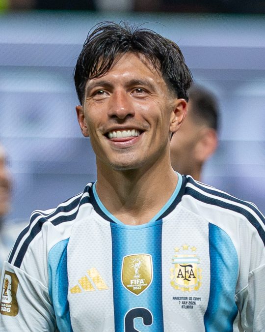 Lisandro Martínez 13 lisandro martinez 1791337700