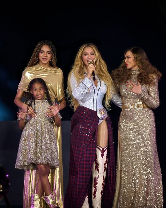 Rumi Carter 11 rumi carter 1792237701